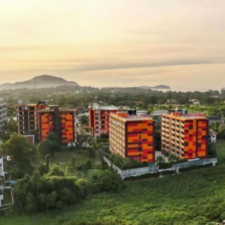 Naiharn Pearl Condo Hotel By Villacarte Nai Harn Exterior photo