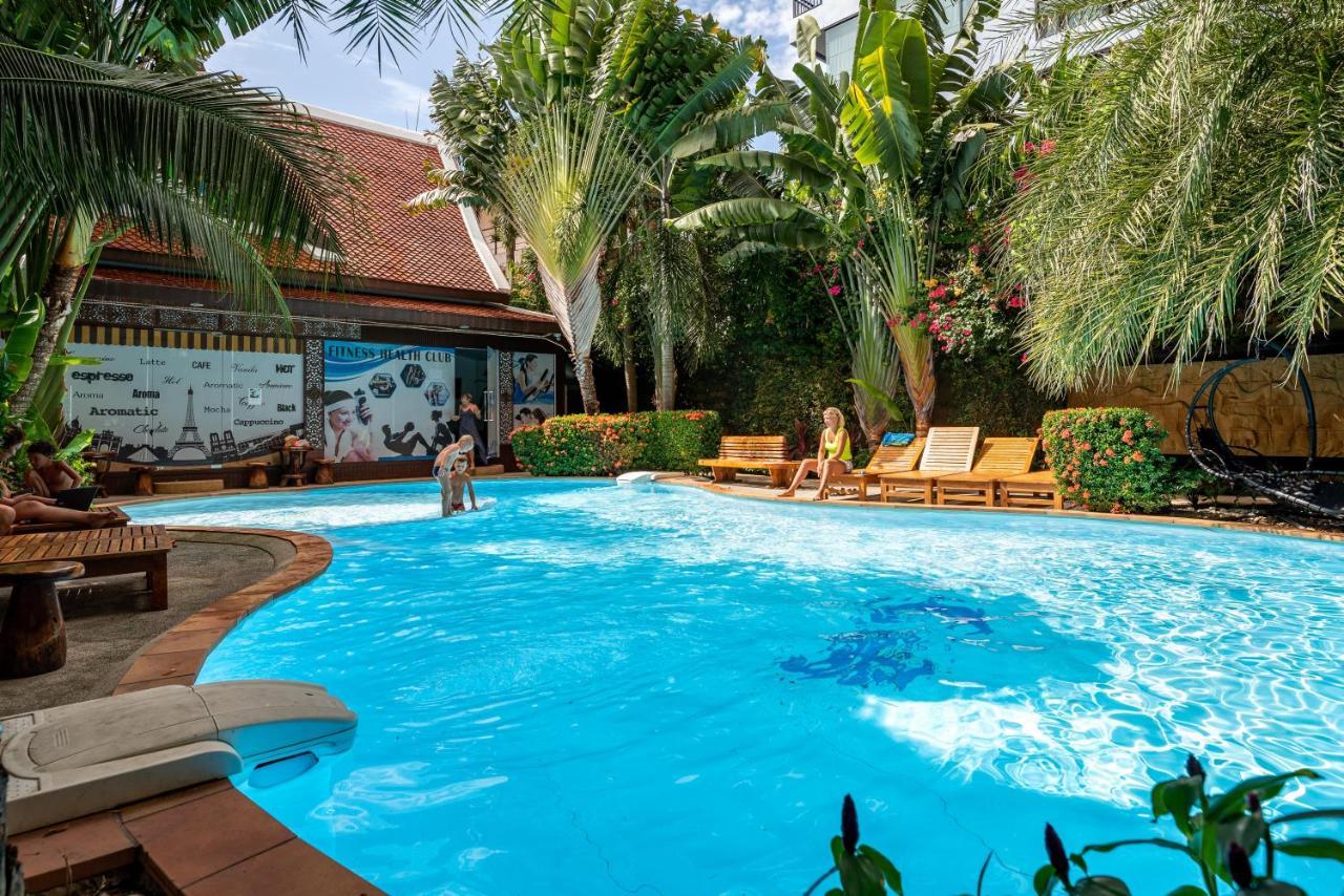Naiharn Pearl Condo Hotel By Villacarte Nai Harn Exterior photo