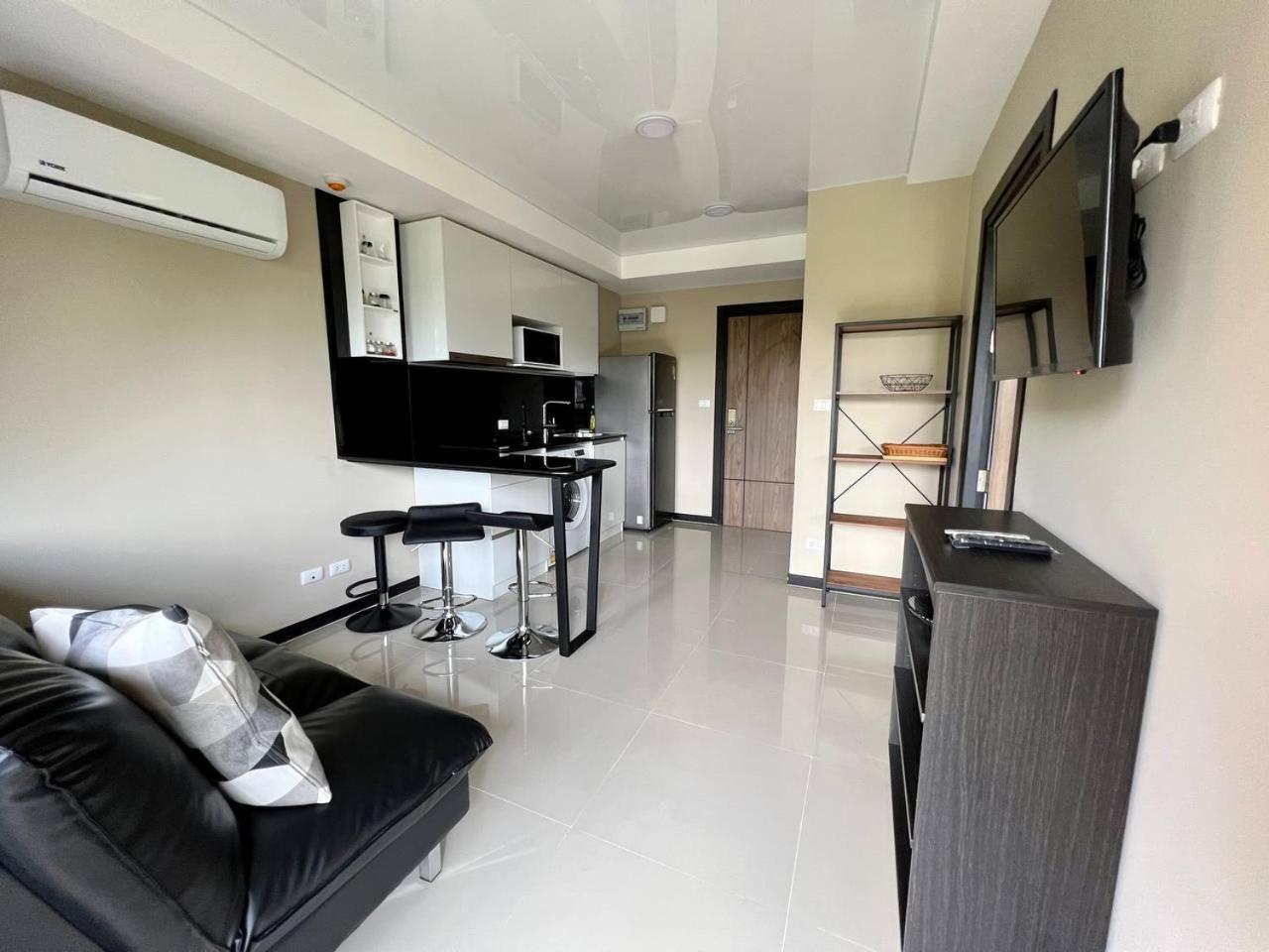 Naiharn Pearl Condo Hotel By Villacarte Nai Harn Room photo