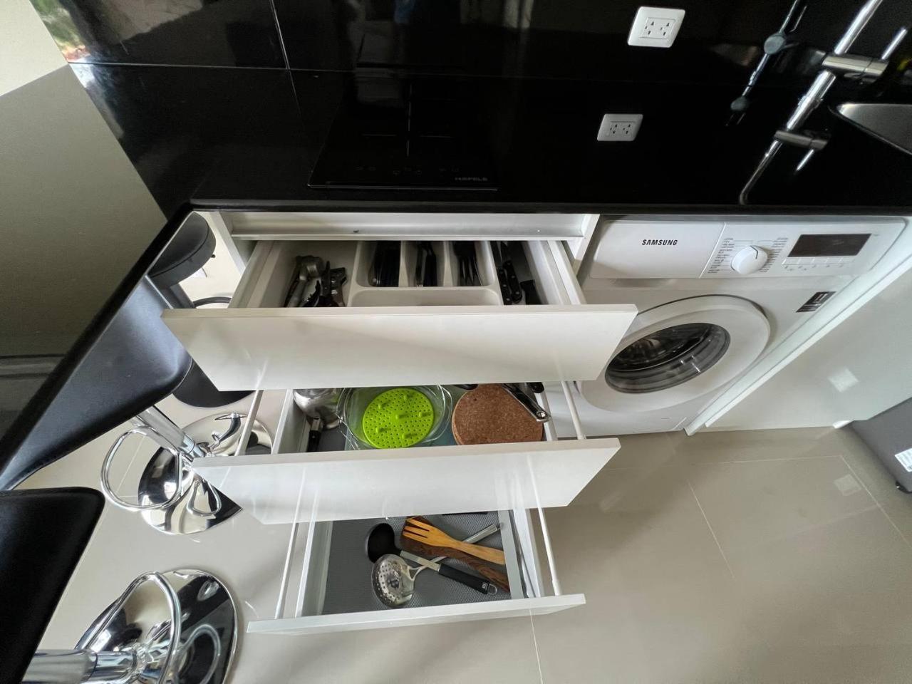Naiharn Pearl Condo Hotel By Villacarte Nai Harn Room photo