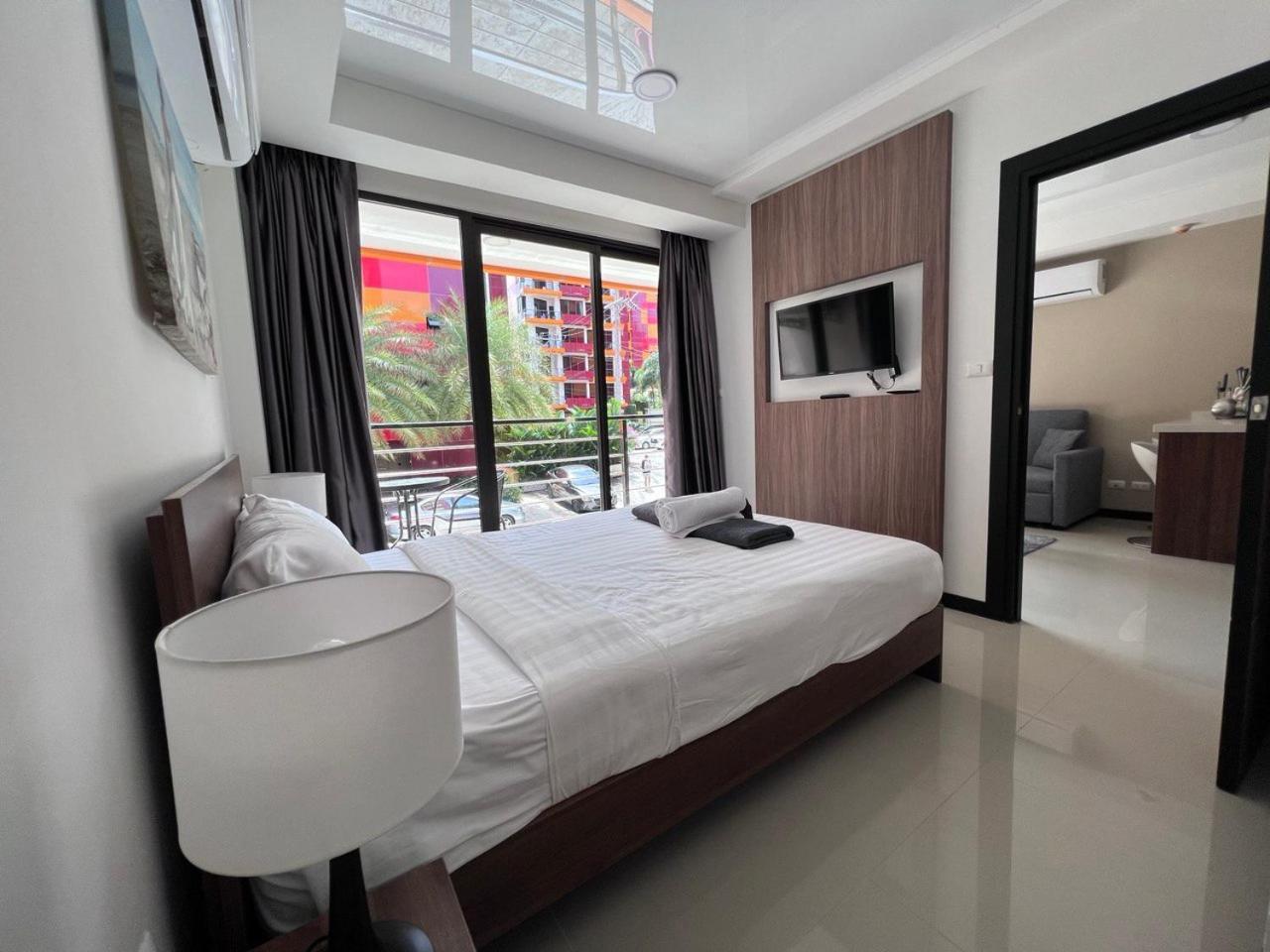 Naiharn Pearl Condo Hotel By Villacarte Nai Harn Room photo