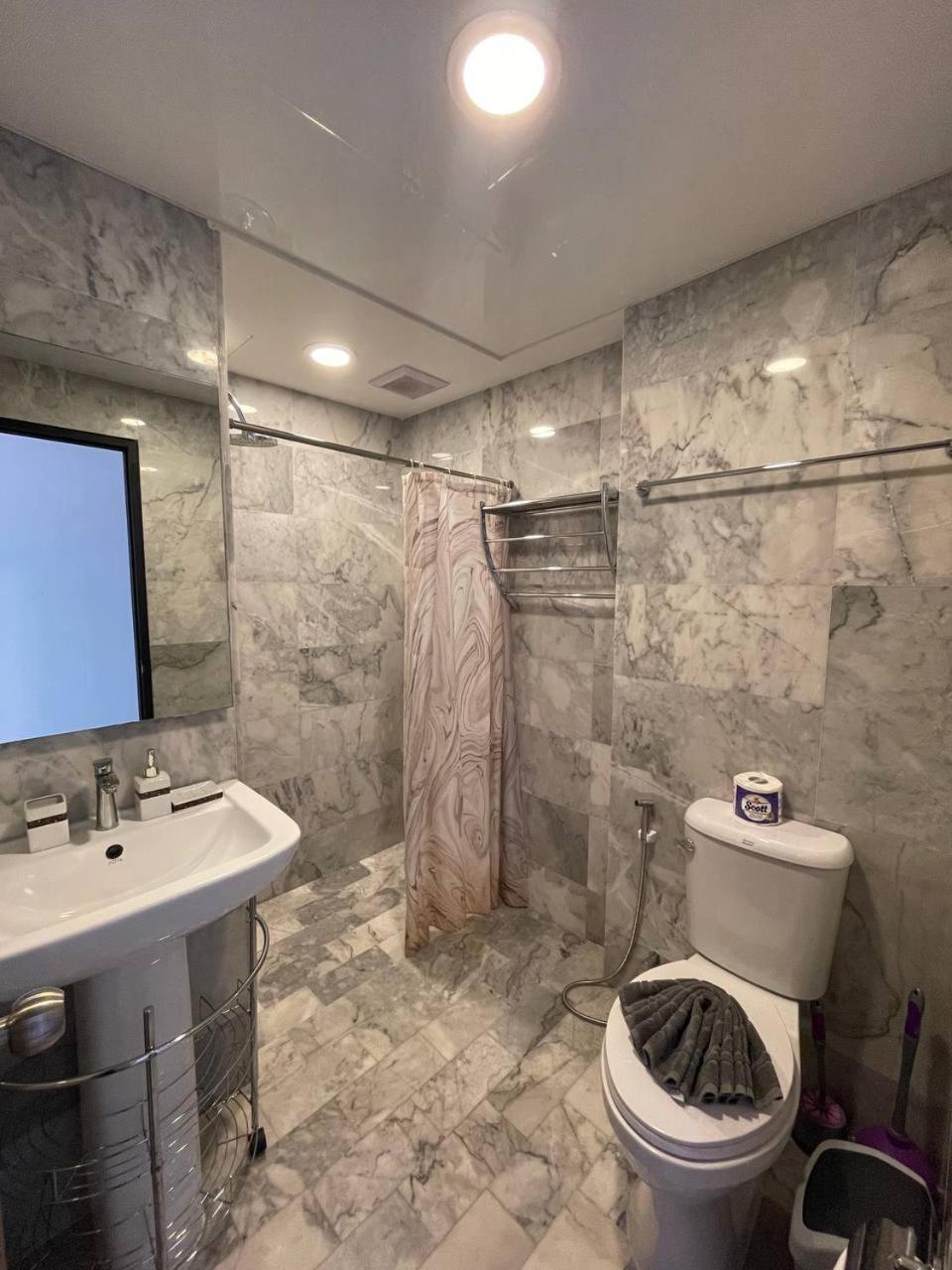 Naiharn Pearl Condo Hotel By Villacarte Nai Harn Room photo