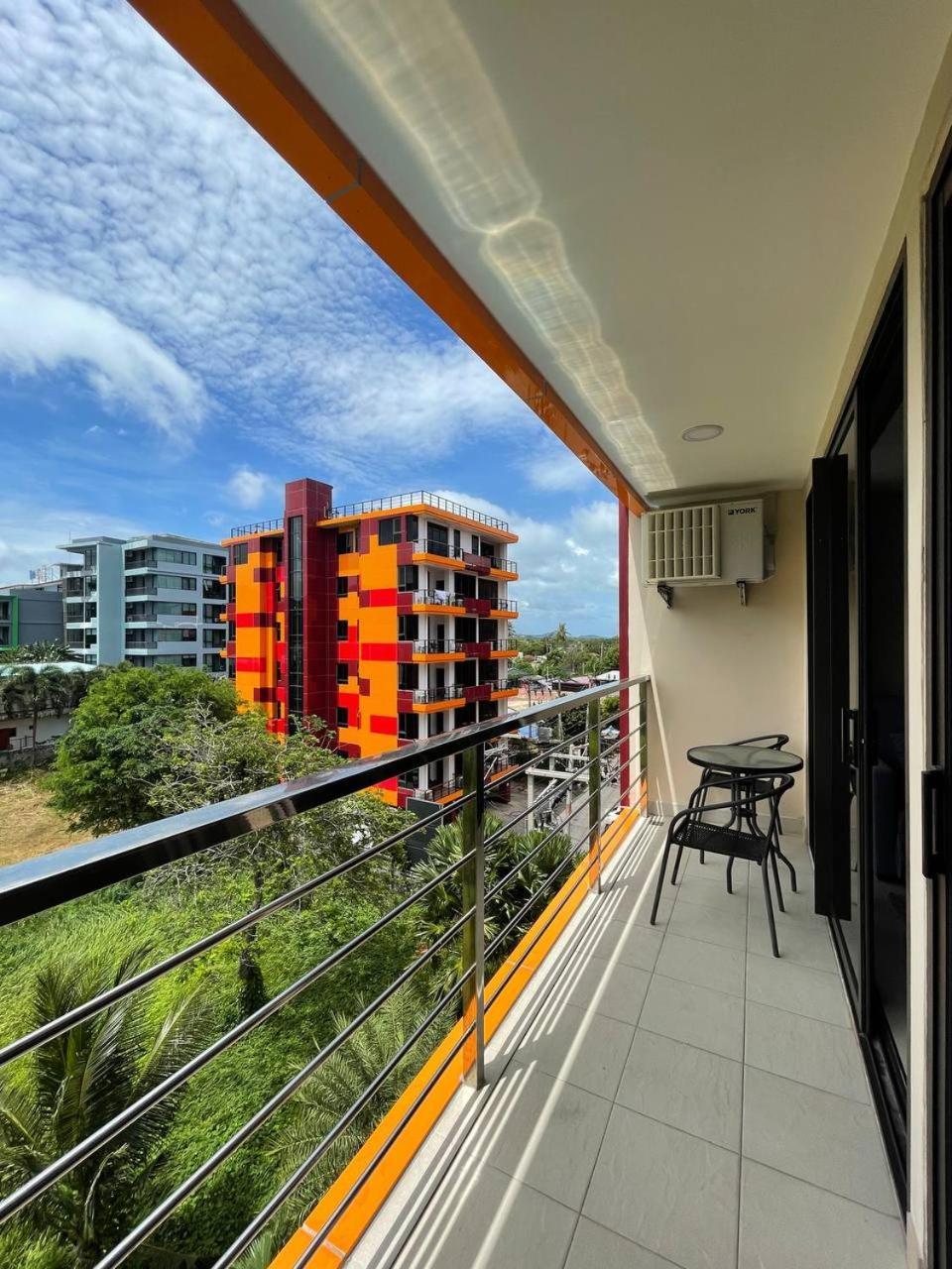Naiharn Pearl Condo Hotel By Villacarte Nai Harn Room photo